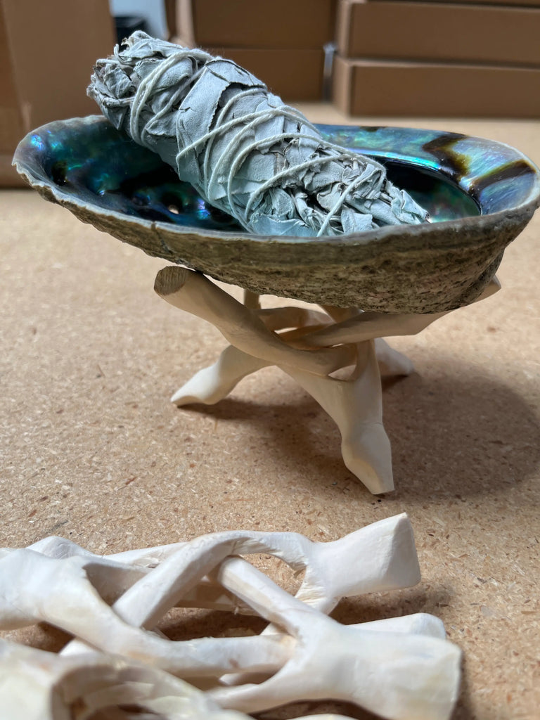 Abalone Incense Burner (dk)